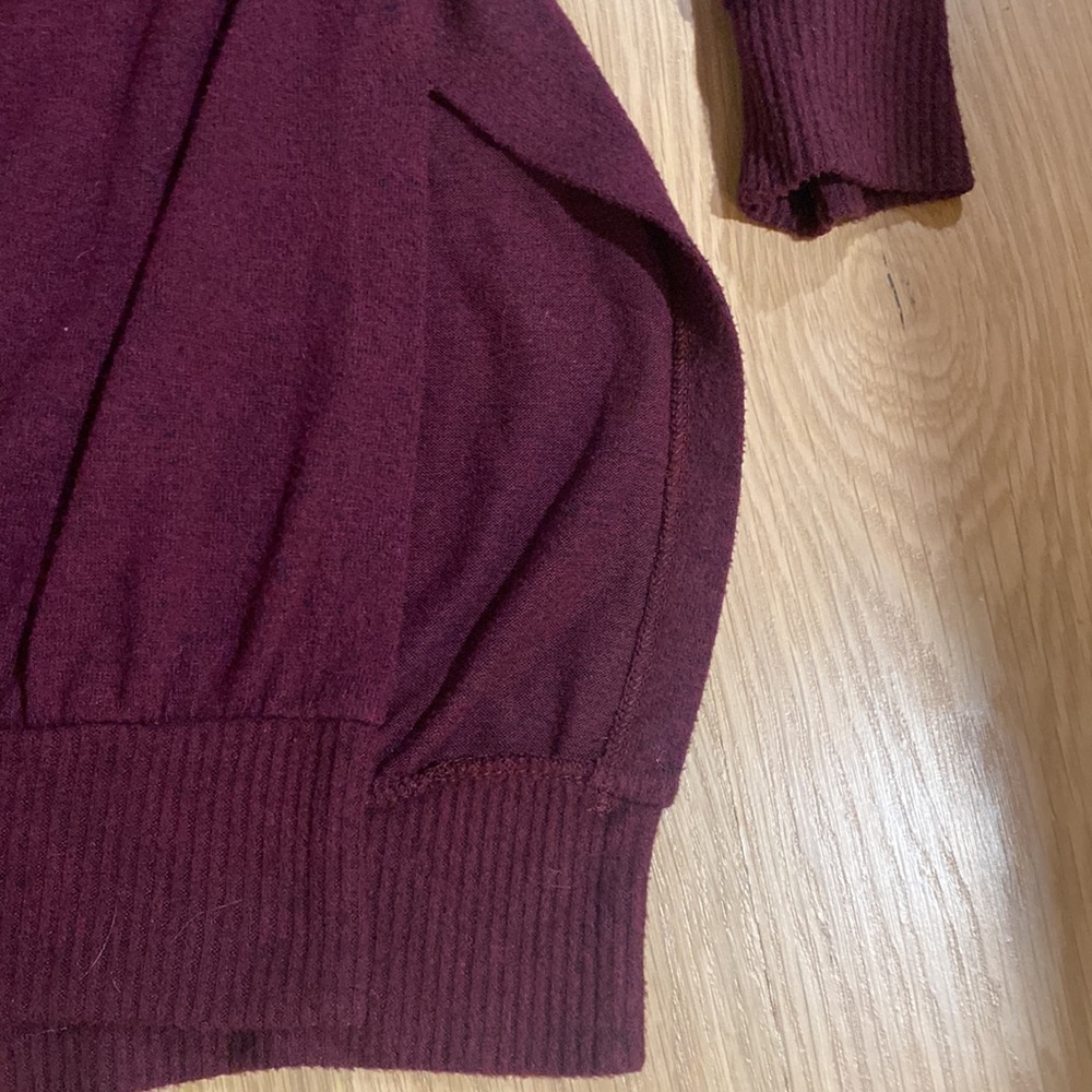 Freeloader Sweater S - Picture 4 of 4